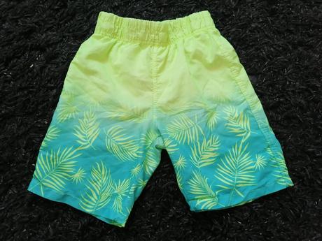 2x šortky, 122