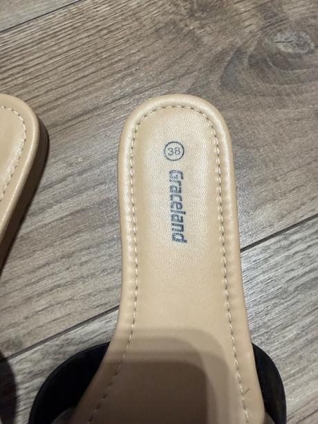 Čierne šľapky, graceland,38