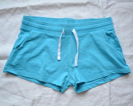 Bledomodré šortky v 170 super stav, h&m,170