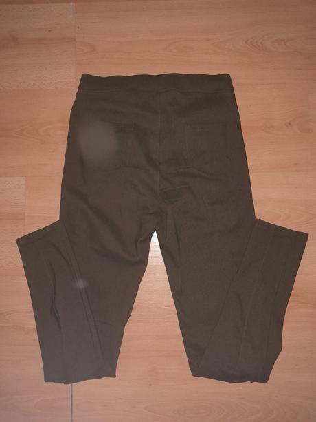 Strečové nohavice, m