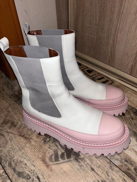 Reserved topanky, reserved,41