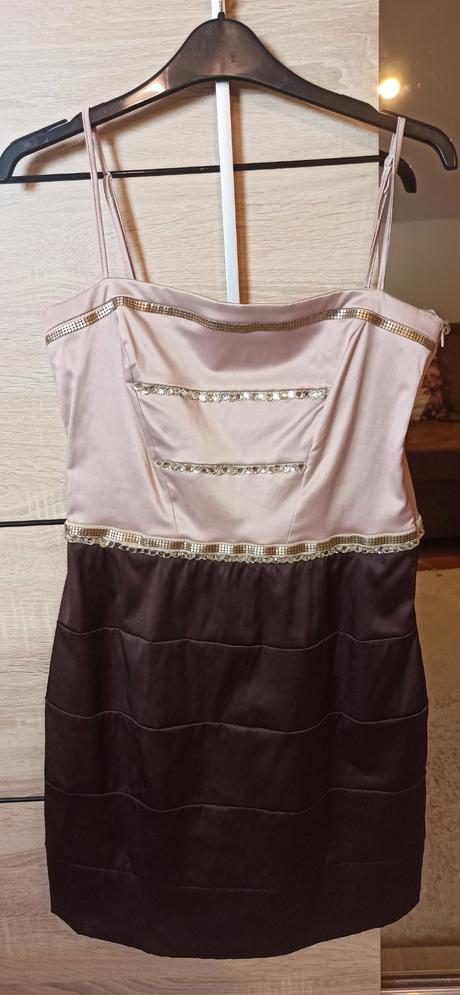 Šaty s bolerkom, 40