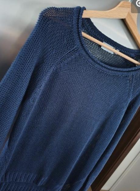 La strada tmavo modrý dierkovaný svetrík m-l, l