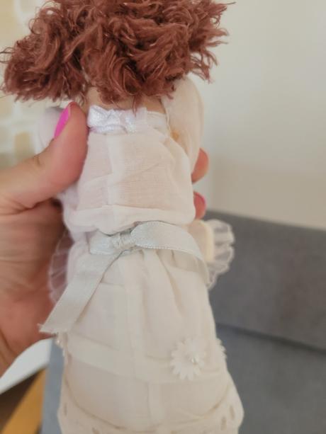 Tilda bábika nevesta, 