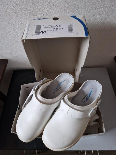 Pracovne topanky nenosene, 42