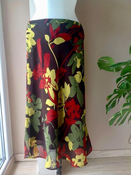 Pekná sukňa/s13, h&m,m