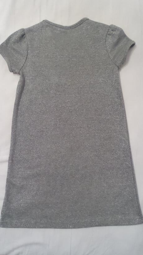 Strieborné šaty s mašľou, 122