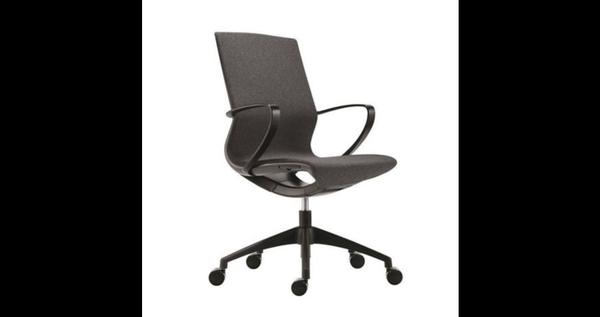 Poraďte kancelársku stoličku do 200 eur