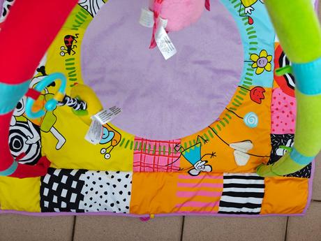 Hracia deka plus na kočík a silikonová flaška,