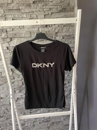 Dkny v.s, dkny,s