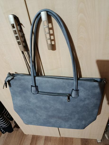 Kabelka nová, apple