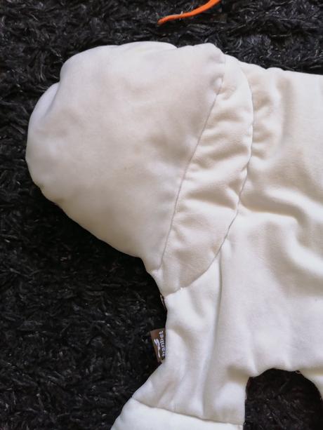 Opierka do autosedačky, 