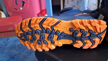 Turistické topánky, 32