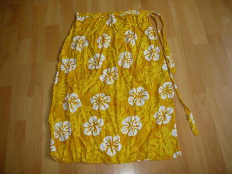 Dievcenska zavinovacia letna sukna, 122