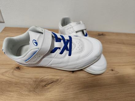 Halovky/tenisky na telesnú výchovu, kipsta,34