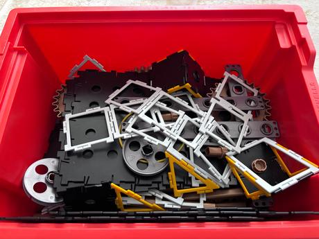 Polydron dobrodružstvo s inžinierstvom, triedny vz, 