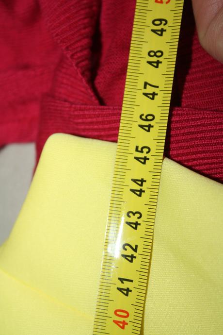 Krasne zlte saty apart, 38