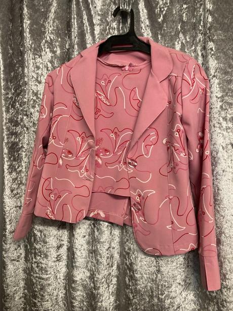 Kostým pre malú slečnu, 134