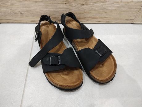 Sandale, reserved,37