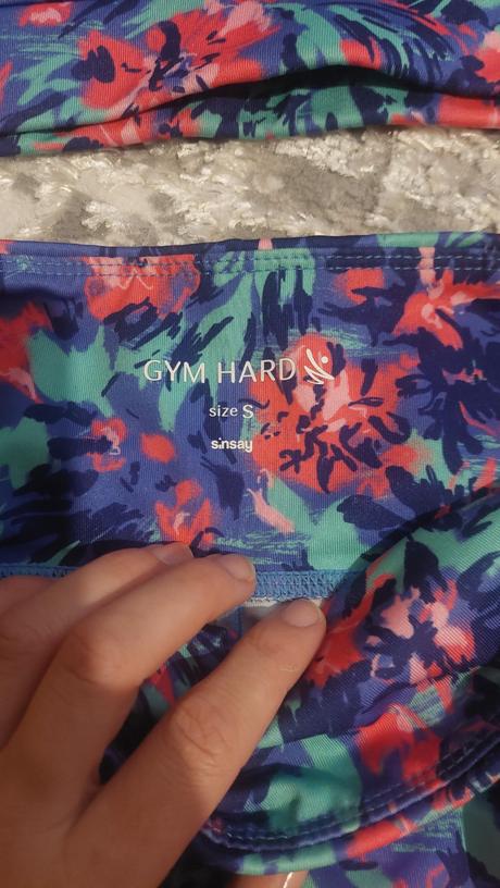 Komplet na cvicenie, sinsay,s