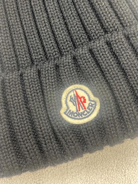 Moncler čiapka uni damska,