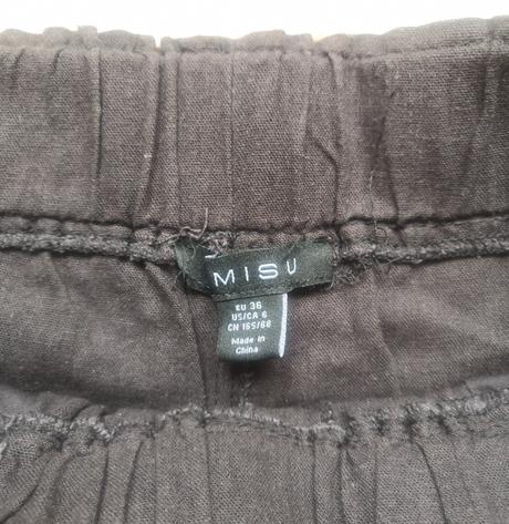 Kraťasy, tvojštvrťáky, sukne, 36