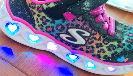 Skechers blikajúce botasky, skechers,33