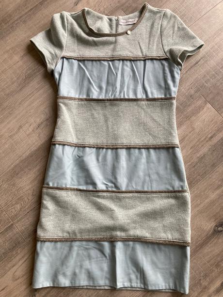 Šaty s kozenkou rinascimento, s