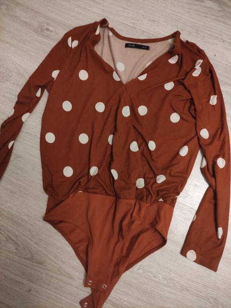 Dámske body, house,s