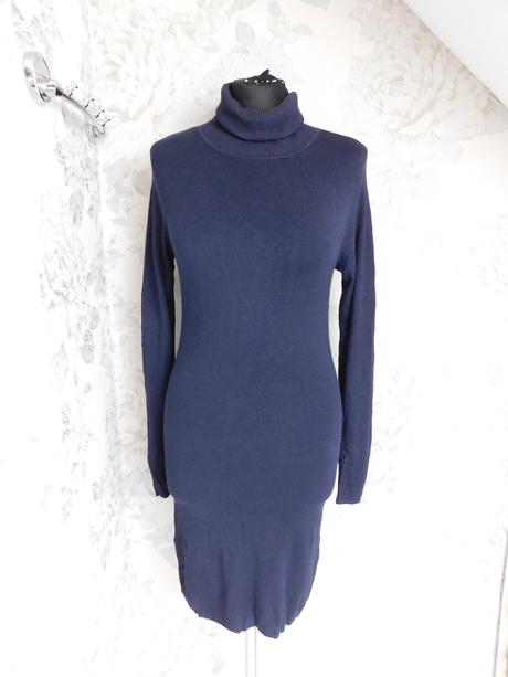 Pekne rolakovane šaty, 36