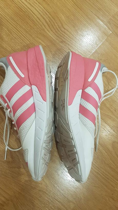 Botasky v. 40, adidas,40