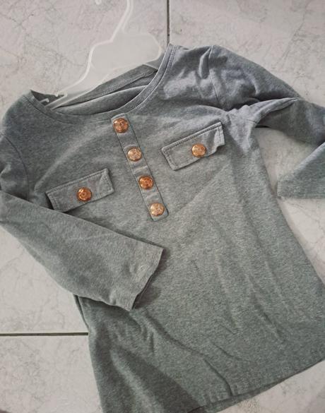 Elegantný svetrik, s