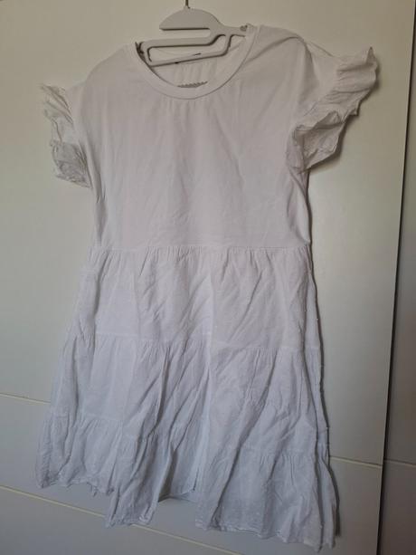 Biele letné šaty, 