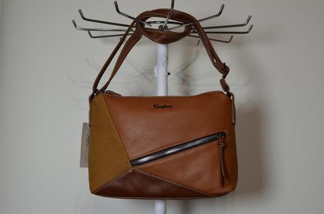 Bledohnedá kabelka, 