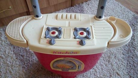 Kuchynka na kolieskach,