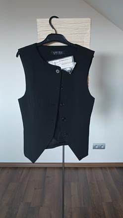 Vesta, new yorker,34 / xs