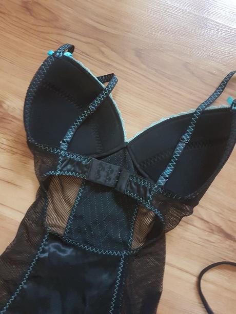 Negližé+nohavičky,podprsenka-korzet, s