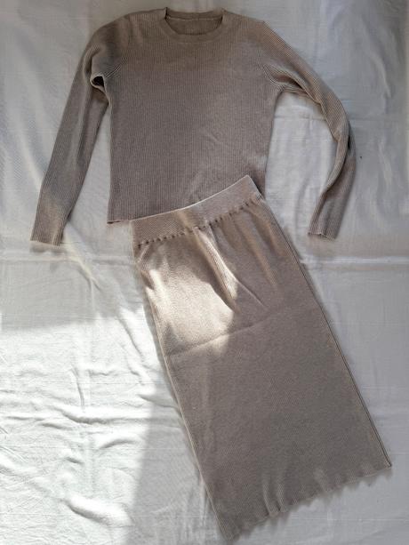 Béžová súprava zo zmesi bavlny, kašmíru a vlny, m