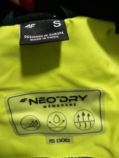 Lyžiarska bunda zn. 4f, 170