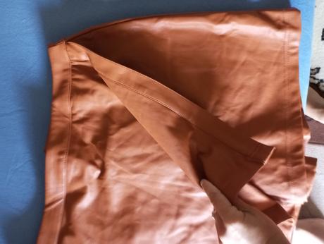 Kožená gorcicova sukna, xl