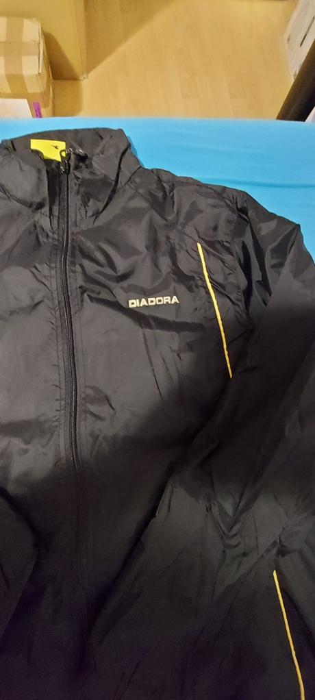 Tenká bunda diadora veľ. m/l, diadora,l