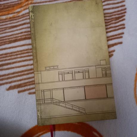 Kniha sklenená izba, 