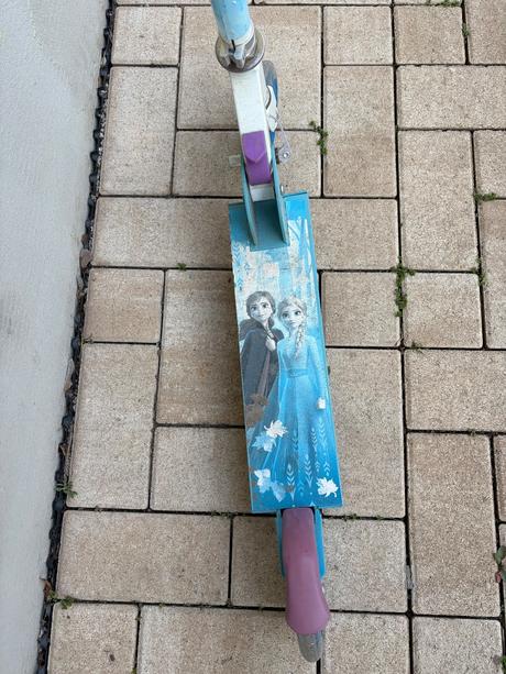 Dievčenská kolobežka frozen, 
