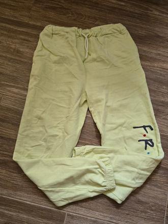 Tepláky č.152, 152