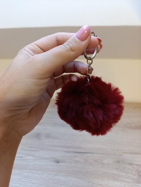 Prívesok pom - 8 farieb, 