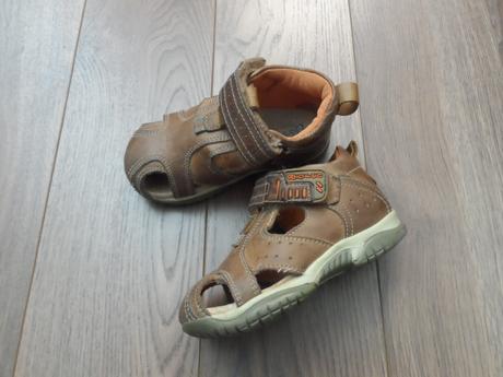 Kožené sandálky, bären-schuhe,22