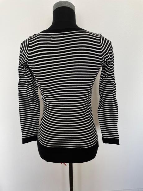 Svetrík, reserved,xs