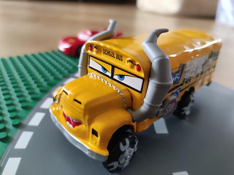 Cars mcqueen autá ,,fritter miss,,, 