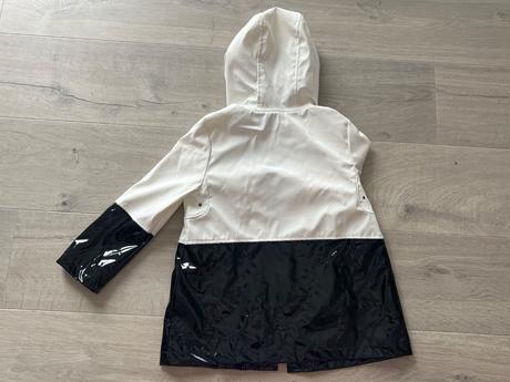 Prechodna protidazdova bundicka, 104