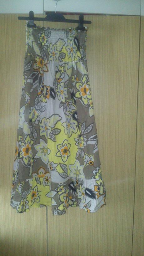 Letne satocky alebo sukna, s